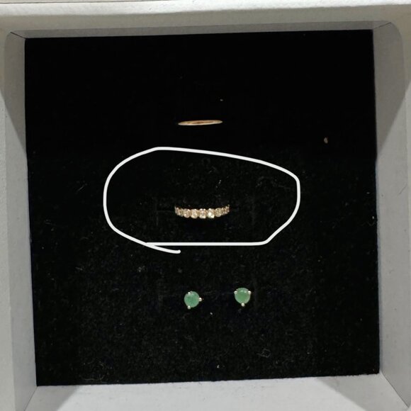 Mejuri Diamond Ear Cuff – 14k Gold & Natural Diamond - Picture 5 of 8